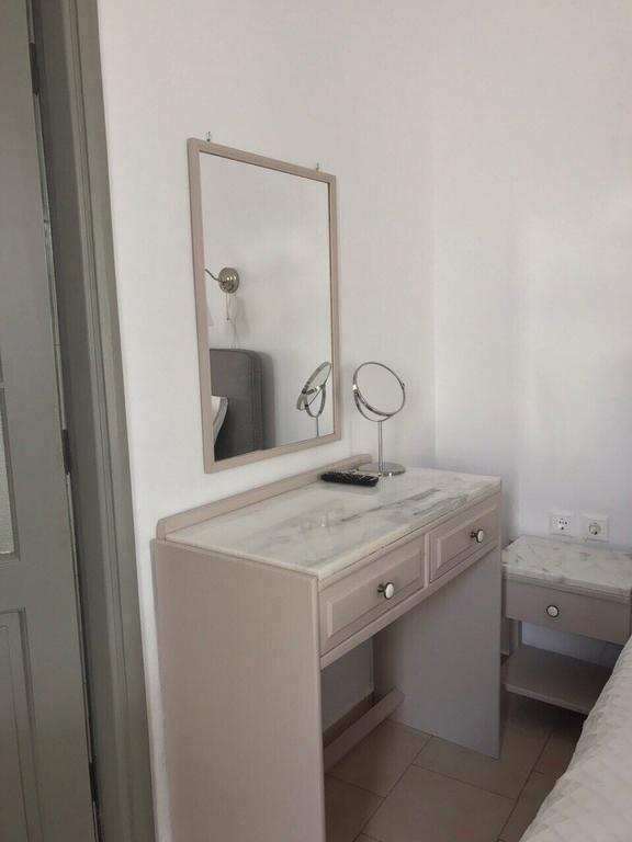 Milos Apartments Adamantas  Екстериор снимка